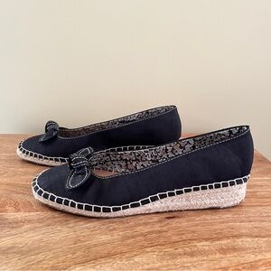 Life Stride Espadrilles Women's 6.5 Black Satin Bow Low Wedge Heel Riddle Preppy